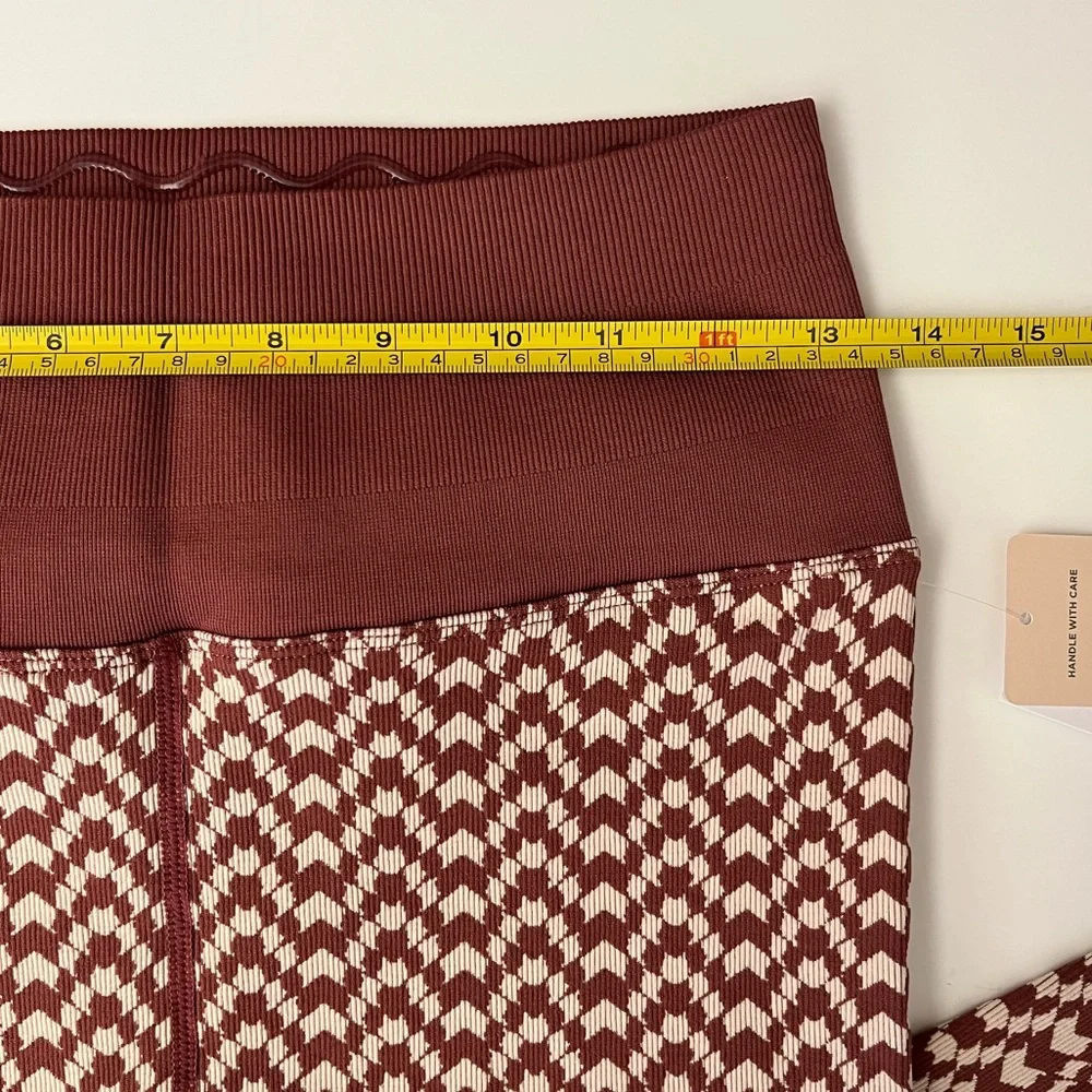 Spiritual Gangster | NWT Seamless Jacquard Leggings